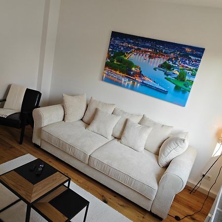 Charmante 2 Zimmer-Wohnung Mit Fahrradstellplaetzen Koblenz  Exterior photo